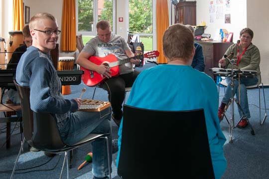 Musiktherapie im Niedersachsenhof in Bosse
